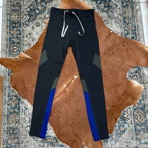 GapFit dry leggings